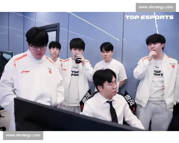 巅峰对决,谁能加冕!LPL夏季赛总决赛看点速递! 巅峰对决,谁能加冕!LPL夏季赛总决赛看点速递!